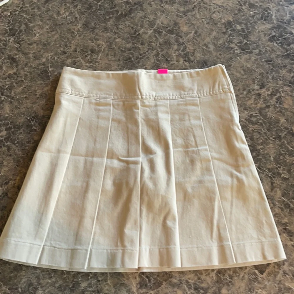 Girls pleated uniform skirt‎